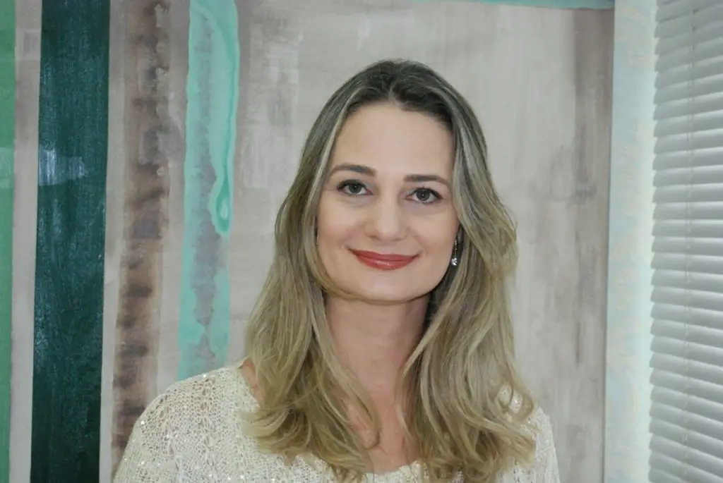 Dra Fernanda Coelho Casagrande